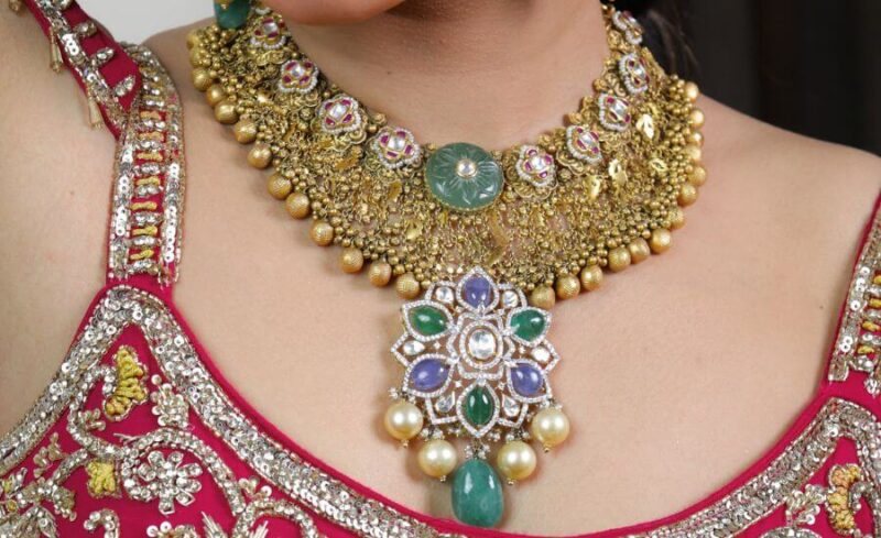 Royal Rajwadi Kundan Choker