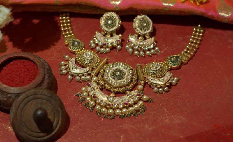Majestic Rajwadi Pearl Necklace Set