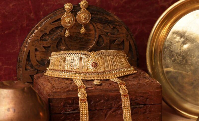Heritage Temple Gold Vaddanam Set